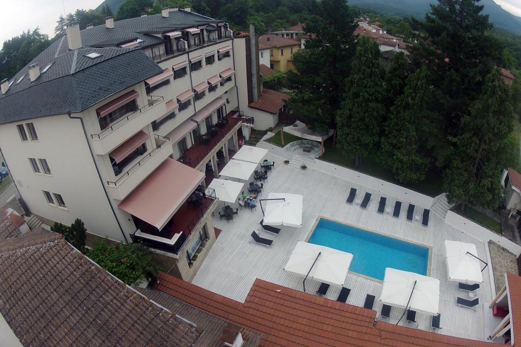 Hotel Par Avion Aprilzi Exterior foto